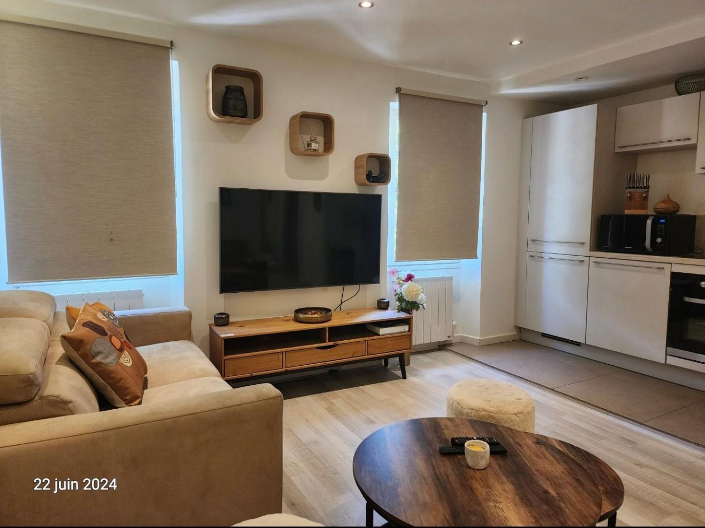 Apartment Cosy En Plein Centre Historique De Frejus